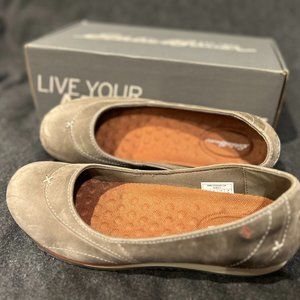 Eddie Bauer - Stine Ballet Women's Shoes - 9 M - Driftwood